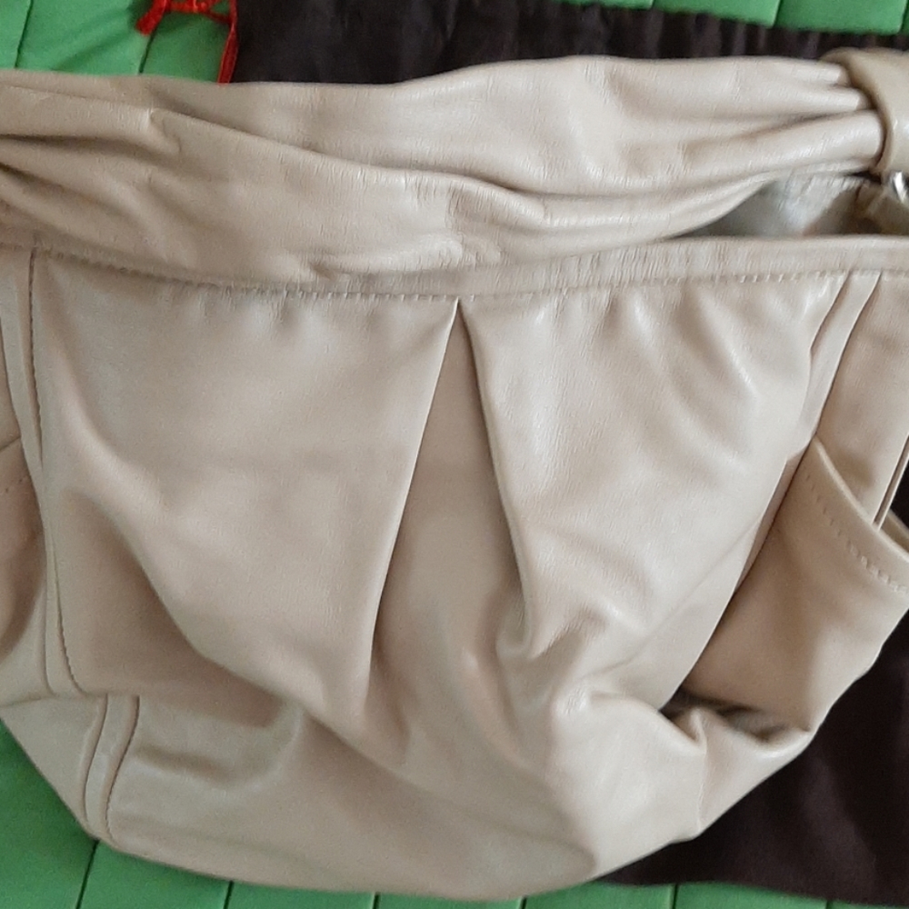 Gorgeous Coach Purse with silver accents - Picture 8 of 8